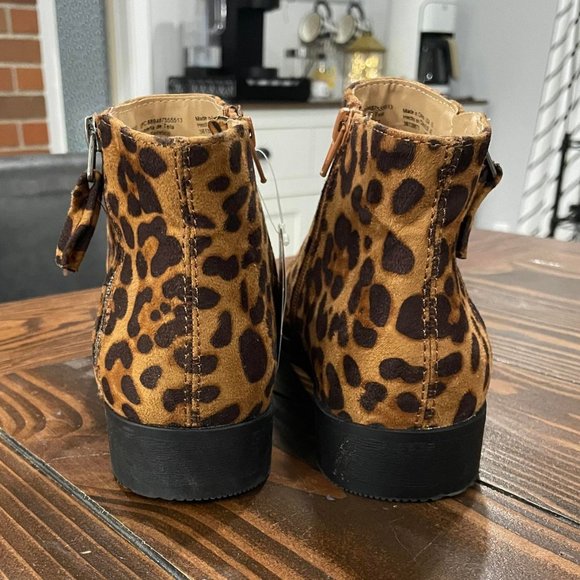 5/$20 NEW 8.5 Women's Leopard Half Booties-Boots - Picture 7 of 11